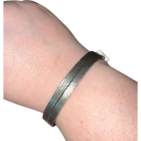 J. Jill Metal Cuff Bracelet Silver Tone Textured Rustic Minimalist Boho Classic - Picture 8 of 11